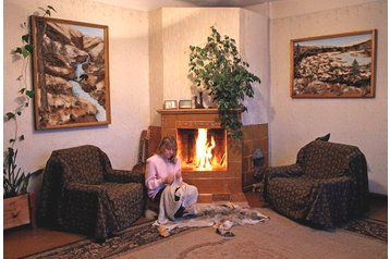 Сімейний пансіонат Klyuschany 2